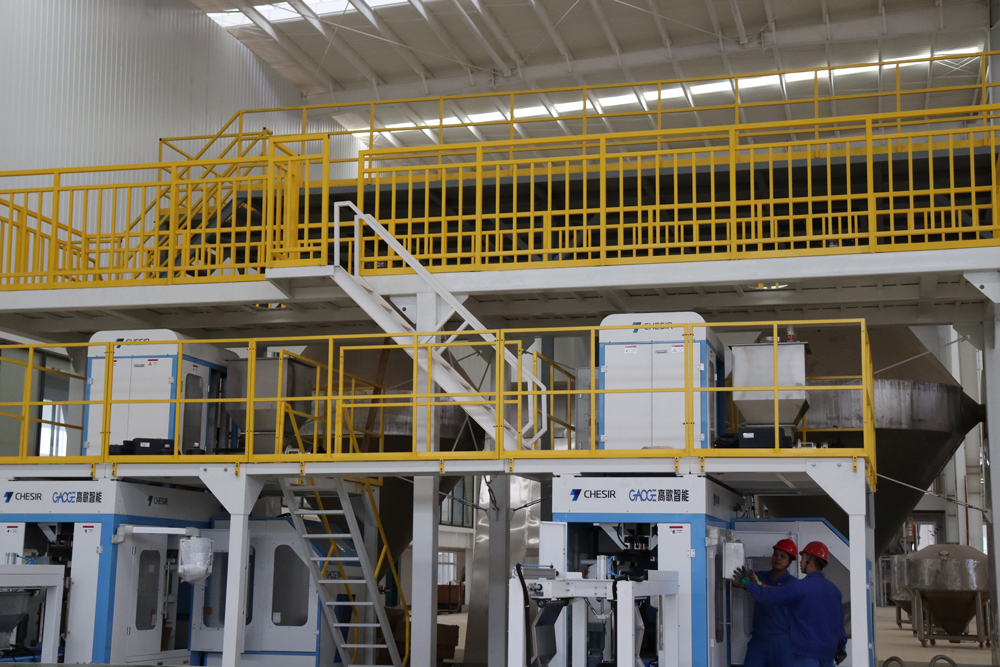 Fully automatic packaging unit