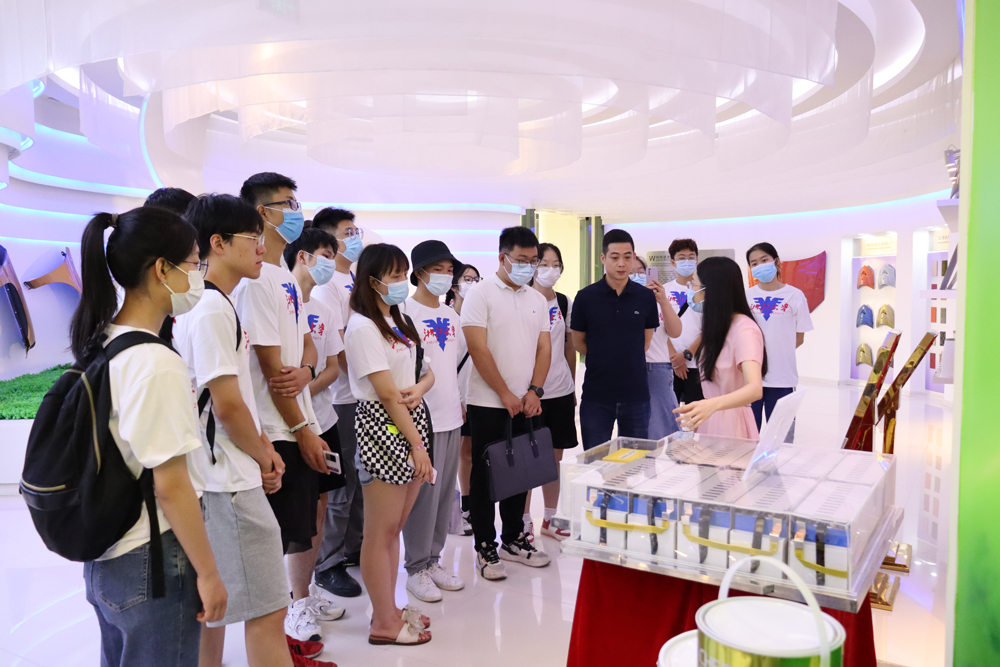 Teachers and Students of Zhejiang University Went to Global New Material International (Chesir) for Research and Study