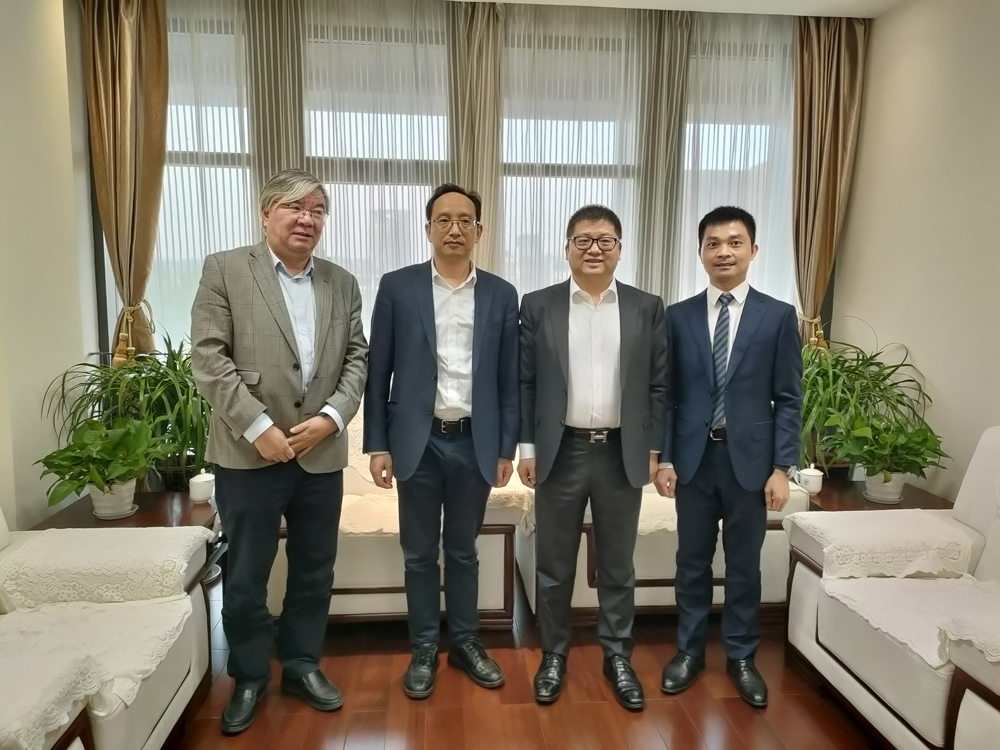 Mr. Su Ertian, Chairman of the Board of Directors of Global New Material International (CHESIR), and His Delegation Visited Zhejiang University