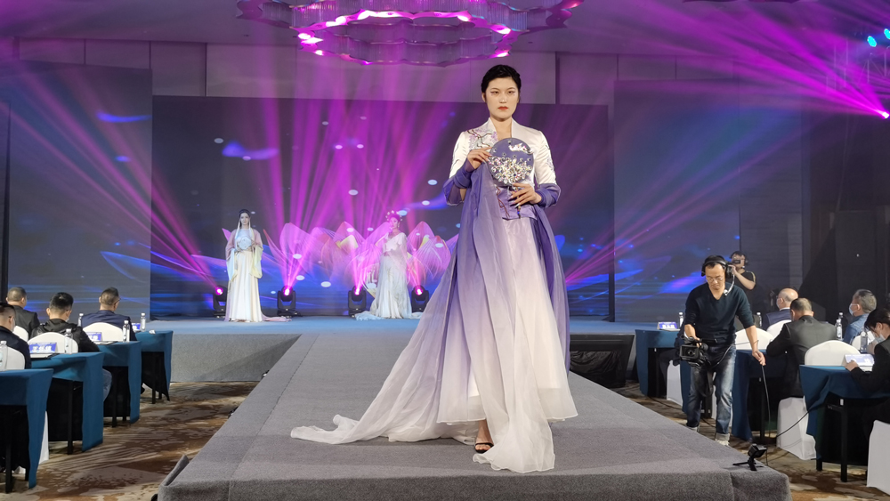 Global New Material International (CHESIR) 2021 Winter New Product Launch Conference Successfully Held