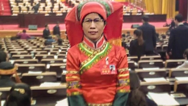 Wei Xiaolan, the Supervisor of the Chesir Pearlescent Quality Inspection, Attended the First Meeting of the 13th People's Congress of the Autonomous Region