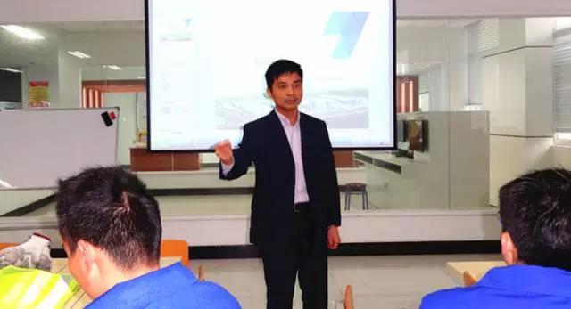 Mr. Zhou asked managers to improve the standardization of operations