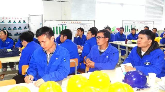 Students was listening carefully